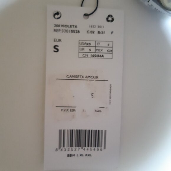 Striped Tshirt Black White with Sequin Brooch M -L - Picture 9 of 9